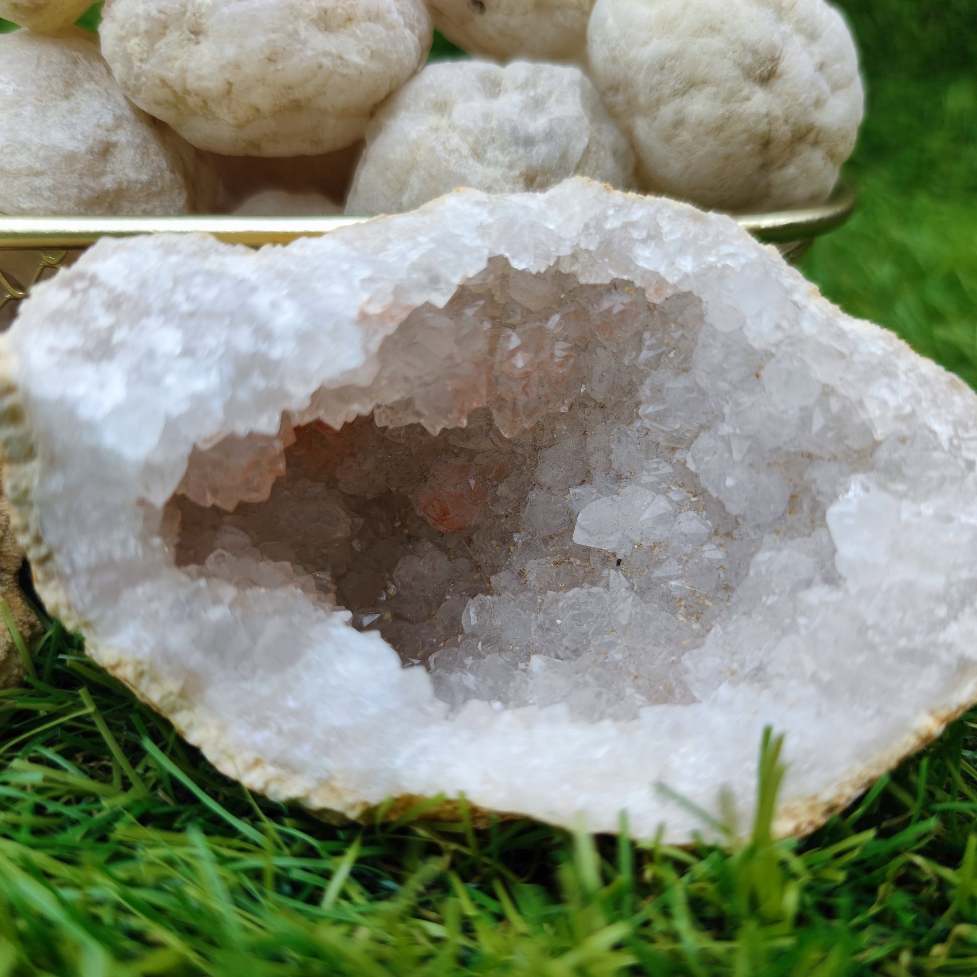 Break your own geodes pack of 5 - North Yorkshire Fossils